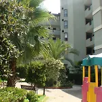 מלון Elysee Rive אלאניה