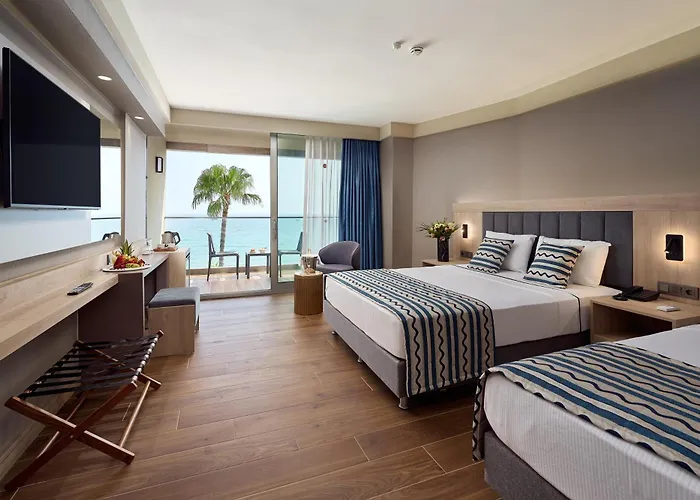 Hotell Elysee Rive 4*